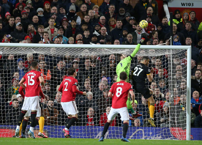  布莱顿日本中场三笘薰献绝杀，海鸥军团擒狼队取连胜  